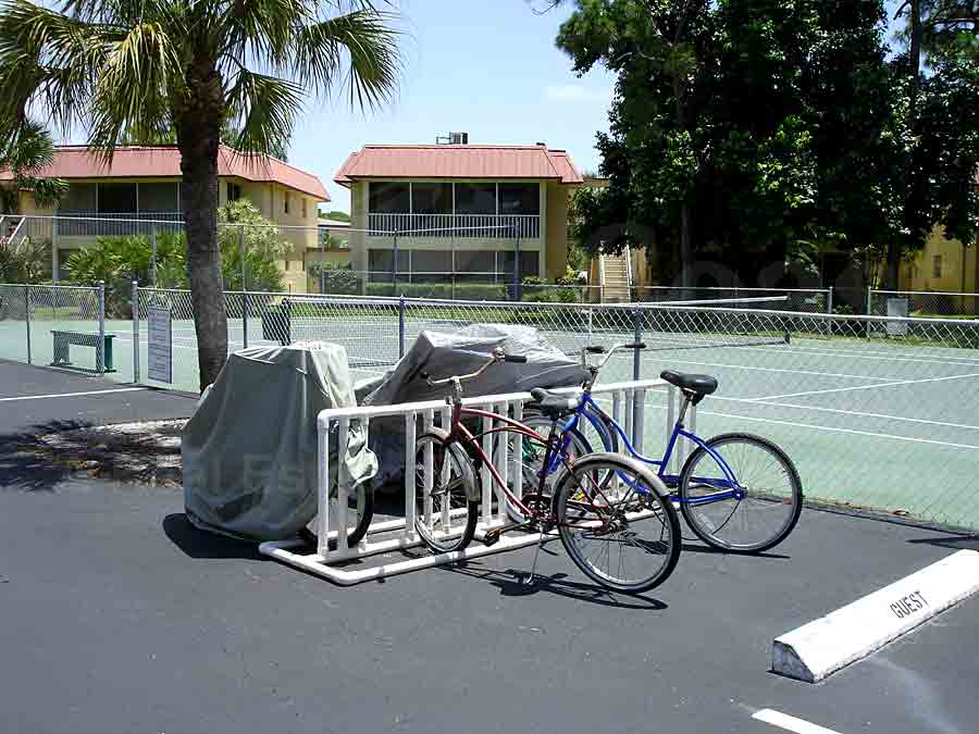 ROYAL BAY VILLAS Bike Rack